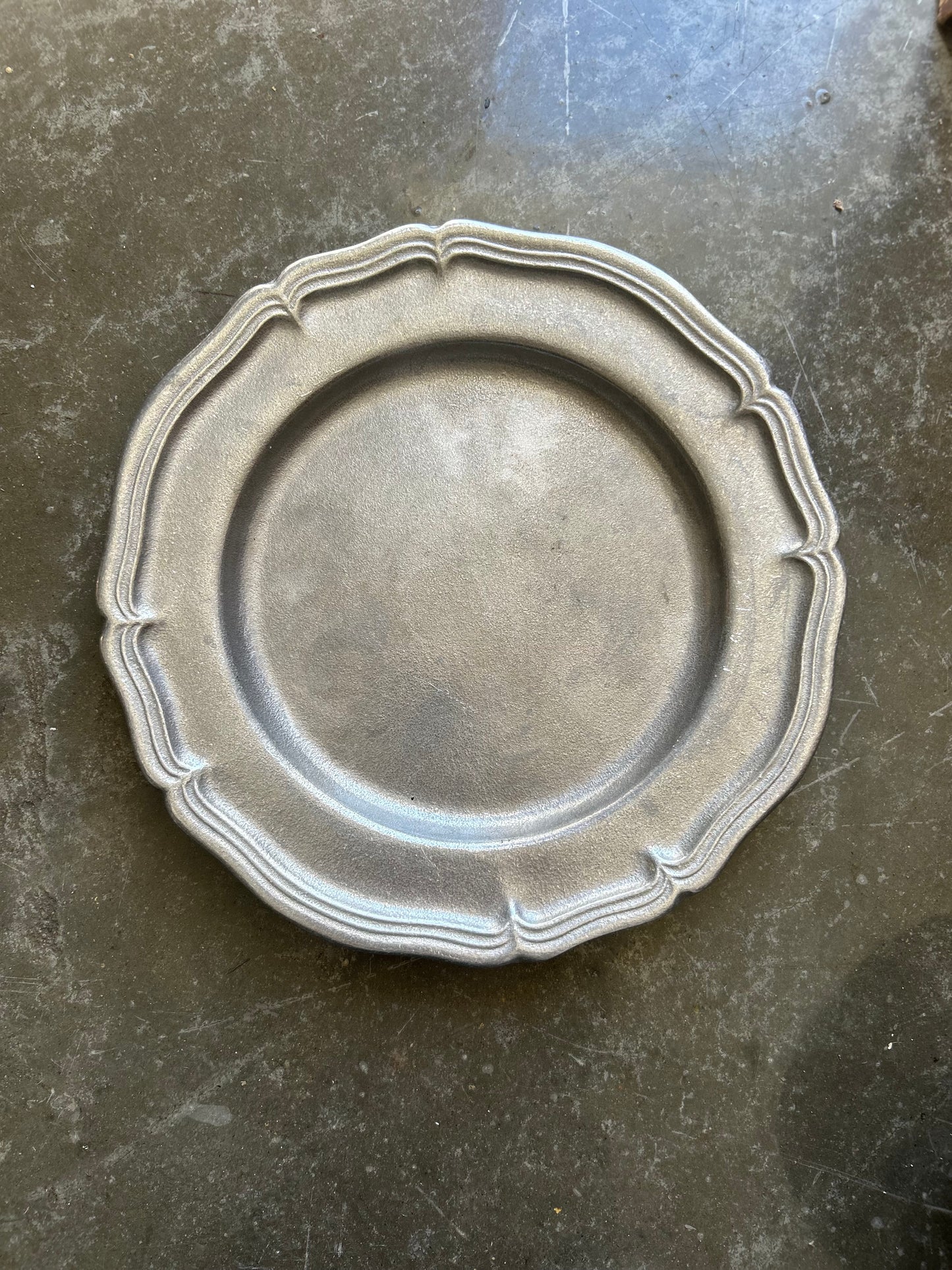 (8) Vintage Wilton Armatale Pewter Chargers/Plates